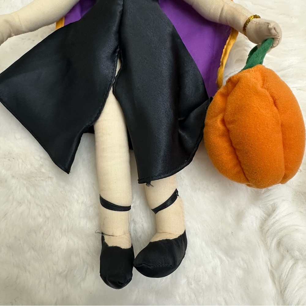Betty Boop  2004 Halloween Betty In Mask Witch Plush Kellytoys Doll 16in - Picture 5 of 9